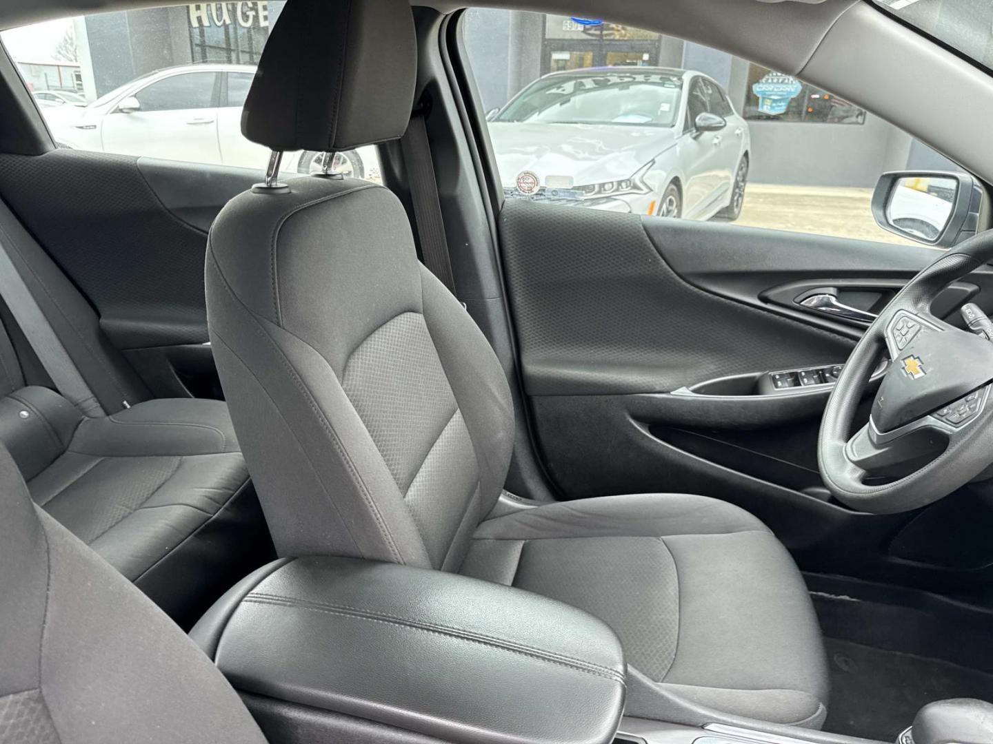 2023 Gray /Black Chevrolet Malibu 4dr Sdn 1LT (1G1ZD5ST5PF) , Automatic transmission, located at 6904 Johnston St., Lafayette, LA, 70503, (337) 988-1960, 30.143589, -92.100601 - Photo#10