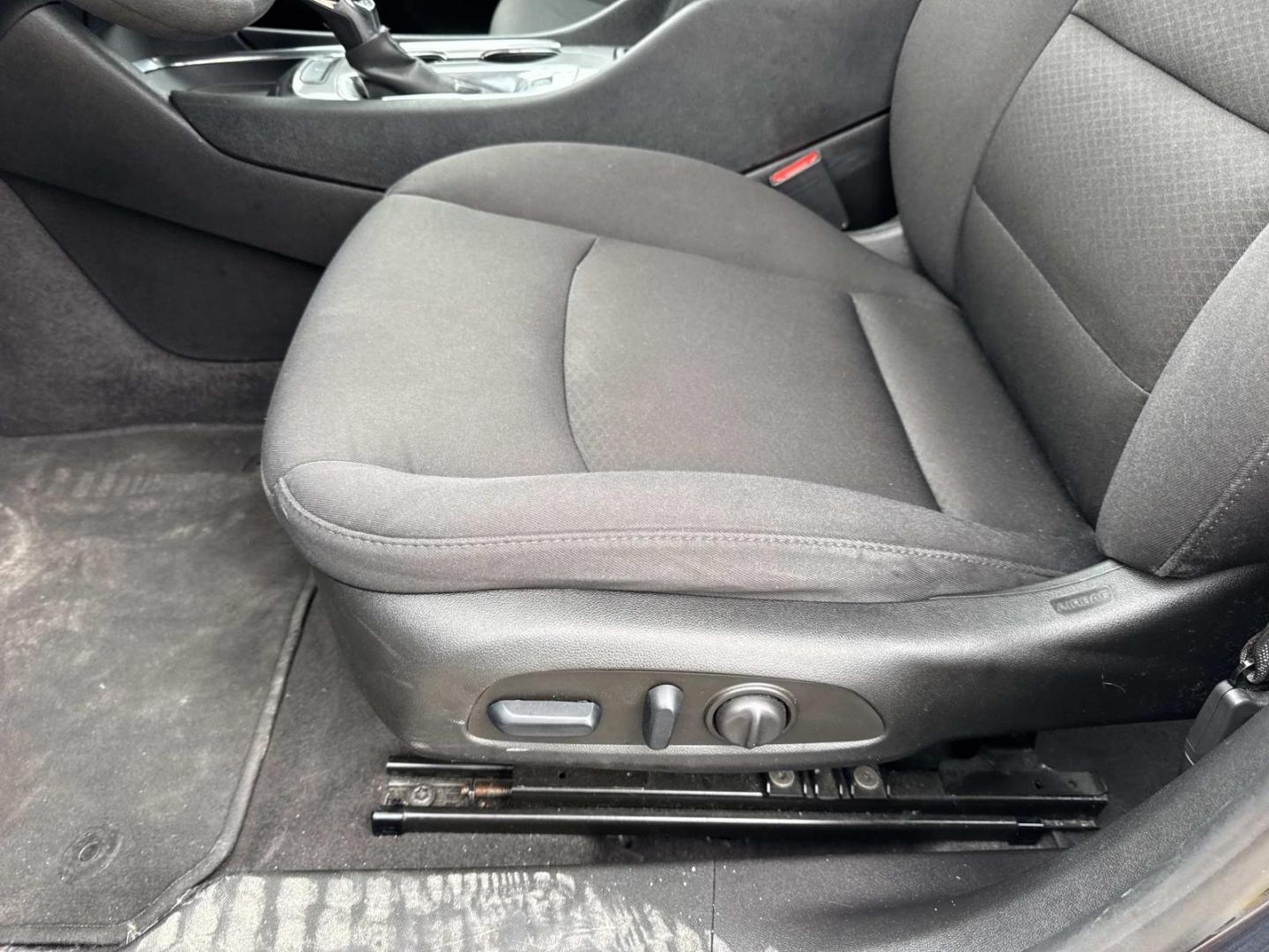 2023 Gray /Black Chevrolet Malibu 4dr Sdn 1LT (1G1ZD5ST5PF) , Automatic transmission, located at 6904 Johnston St., Lafayette, LA, 70503, (337) 988-1960, 30.143589, -92.100601 - Photo#16