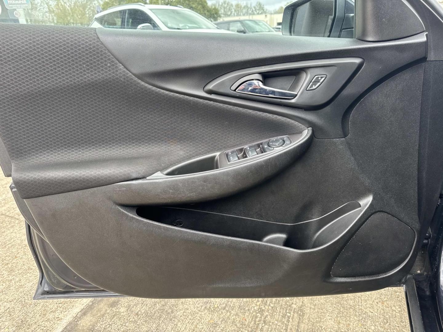 2023 Gray /Black Chevrolet Malibu 4dr Sdn 1LT (1G1ZD5ST5PF) , Automatic transmission, located at 6904 Johnston St., Lafayette, LA, 70503, (337) 988-1960, 30.143589, -92.100601 - Photo#18