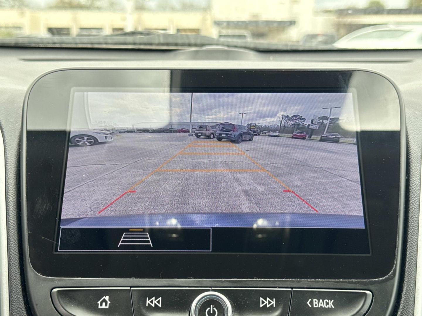 2023 Gray /Black Chevrolet Malibu 4dr Sdn 1LT (1G1ZD5ST5PF) , Automatic transmission, located at 6904 Johnston St., Lafayette, LA, 70503, (337) 988-1960, 30.143589, -92.100601 - Photo#25