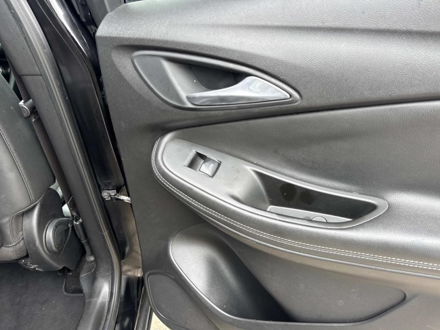 2021 Black /Ebony with Ebony interior accents Buick Encore GX FWD 4dr Preferred (KL4MMBS25MB) , Automatic transmission, located at 6904 Johnston St., Lafayette, LA, 70503, (337) 988-1960, 30.143589, -92.100601 - Photo#9