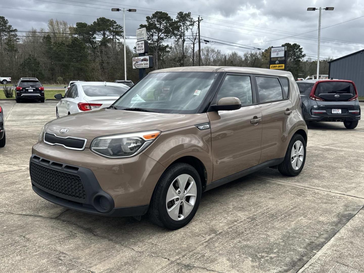 2015 Brown /Black Kia Soul 5dr Wgn Auto Base (KNDJN2A27F7) , Automatic transmission, located at 6904 Johnston St., Lafayette, LA, 70503, (337) 988-1960, 30.143589, -92.100601 - Photo#2