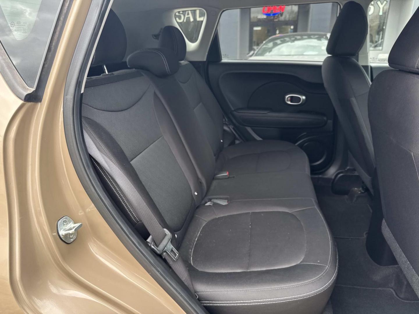 2015 Brown /Black Kia Soul 5dr Wgn Auto Base (KNDJN2A27F7) , Automatic transmission, located at 6904 Johnston St., Lafayette, LA, 70503, (337) 988-1960, 30.143589, -92.100601 - Photo#8