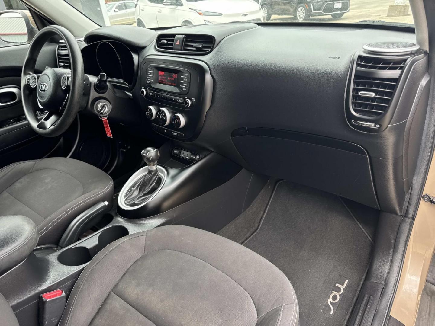 2015 Brown /Black Kia Soul 5dr Wgn Auto Base (KNDJN2A27F7) , Automatic transmission, located at 6904 Johnston St., Lafayette, LA, 70503, (337) 988-1960, 30.143589, -92.100601 - Photo#11