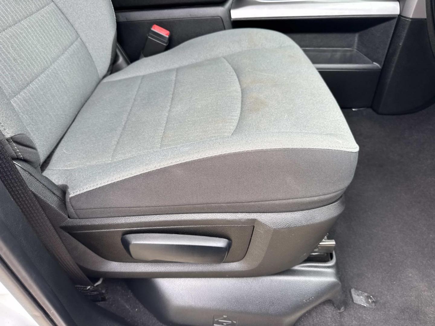 2023 Bright White Clearcoat /Diesel Gray/Black Ram 1500 Classic SLT 4x2 Crew Cab 5'7 Box (1C6RR6LG2PS) , Automatic transmission, located at 6904 Johnston St., Lafayette, LA, 70503, (337) 988-1960, 30.143589, -92.100601 - Photo#12