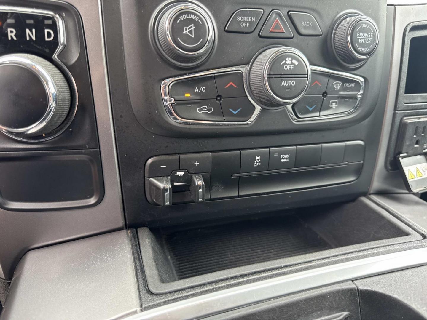 2023 Bright White Clearcoat /Diesel Gray/Black Ram 1500 Classic SLT 4x2 Crew Cab 5'7 Box (1C6RR6LG2PS) , Automatic transmission, located at 6904 Johnston St., Lafayette, LA, 70503, (337) 988-1960, 30.143589, -92.100601 - Photo#29