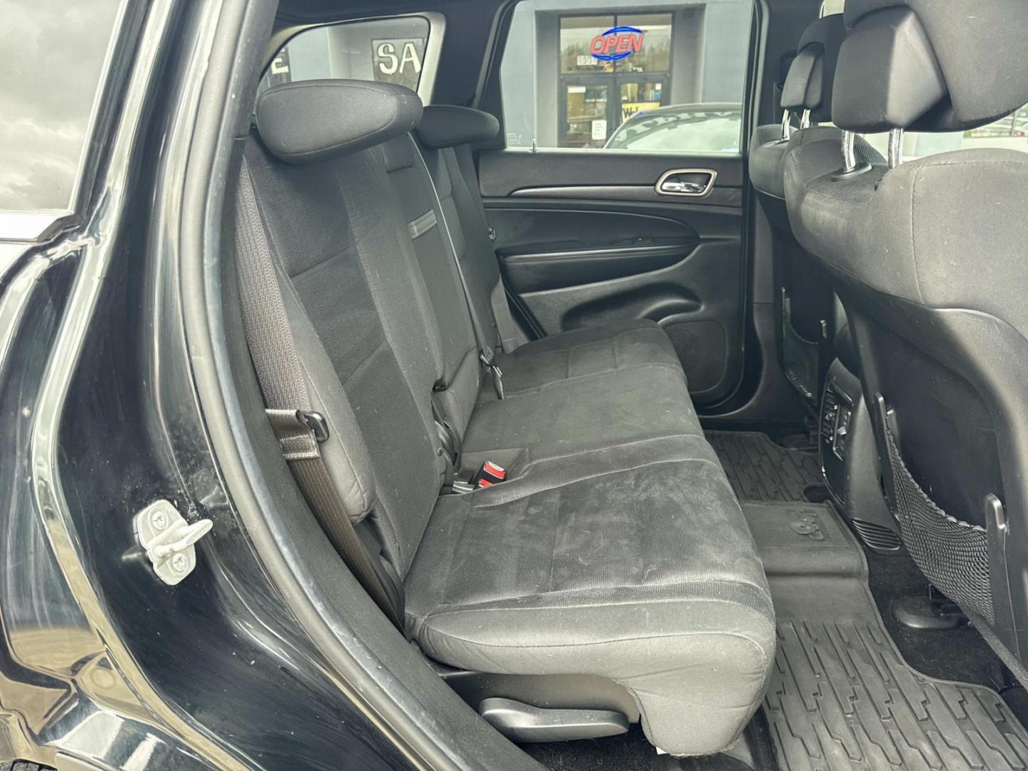 2014 Black /Black Jeep Grand Cherokee 4WD 4dr Laredo (1C4RJFAG3EC) , Automatic transmission, located at 6904 Johnston St., Lafayette, LA, 70503, (337) 988-1960, 30.143589, -92.100601 - Photo#8