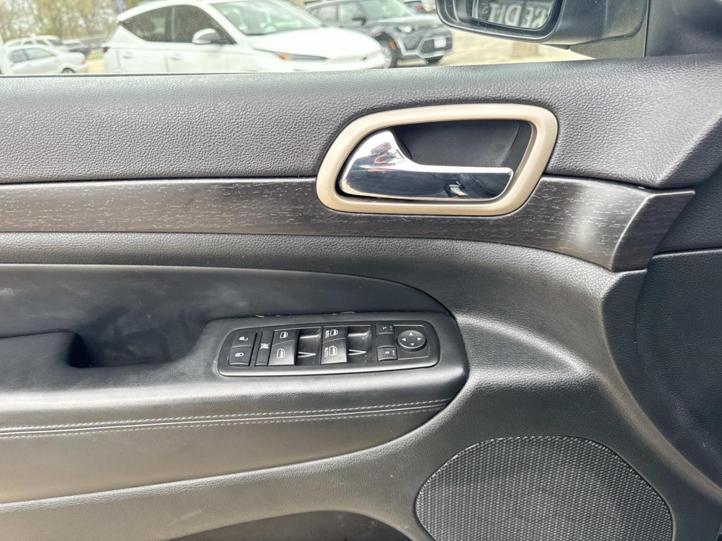 2014 Black /Black Jeep Grand Cherokee 4WD 4dr Laredo (1C4RJFAG3EC) , Automatic transmission, located at 6904 Johnston St., Lafayette, LA, 70503, (337) 988-1960, 30.143589, -92.100601 - Photo#20