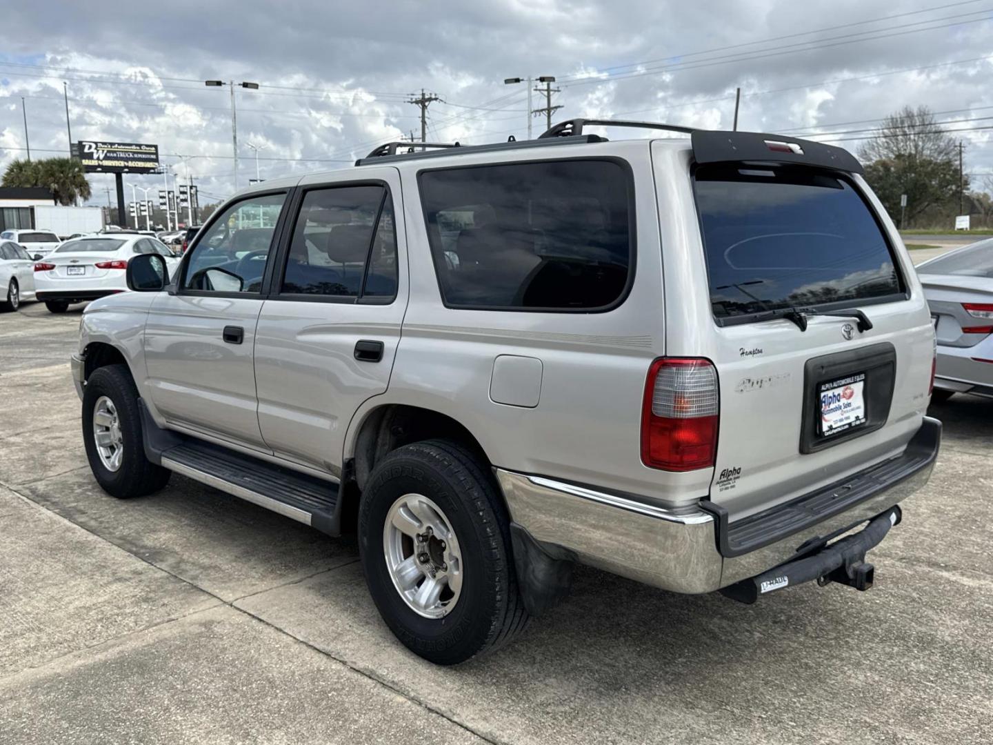 2000 Silver /Gray Toyota 4Runner 4dr Auto (JT3GM84R0Y0) , Automatic transmission, located at 6904 Johnston St., Lafayette, LA, 70503, (337) 988-1960, 30.143589, -92.100601 - Photo#4