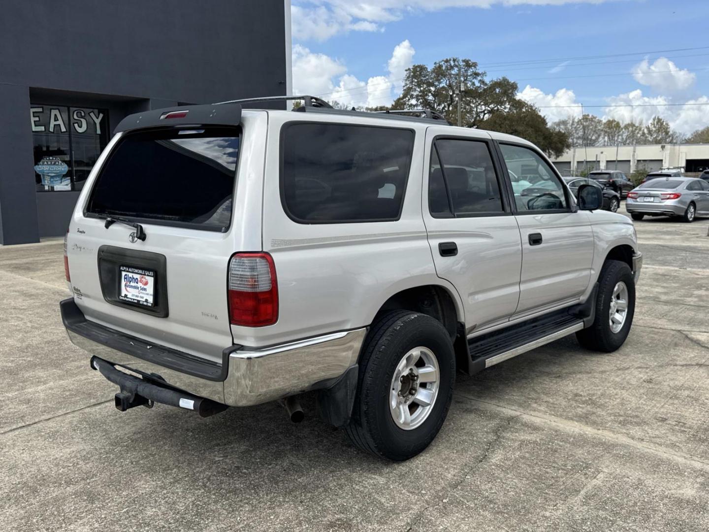 2000 Silver /Gray Toyota 4Runner 4dr Auto (JT3GM84R0Y0) , Automatic transmission, located at 6904 Johnston St., Lafayette, LA, 70503, (337) 988-1960, 30.143589, -92.100601 - Photo#6