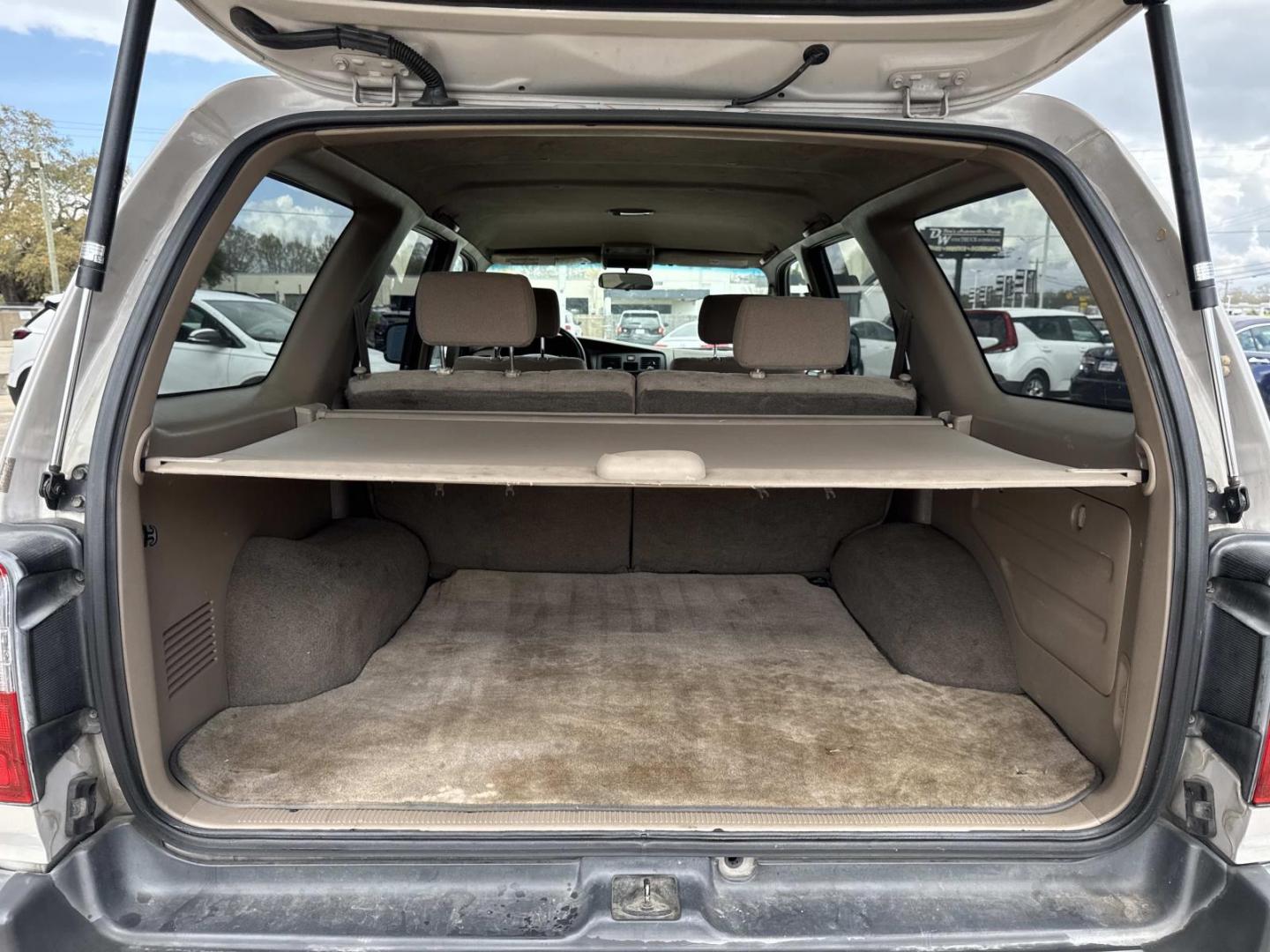 2000 Silver /Gray Toyota 4Runner 4dr Auto (JT3GM84R0Y0) , Automatic transmission, located at 6904 Johnston St., Lafayette, LA, 70503, (337) 988-1960, 30.143589, -92.100601 - Photo#7