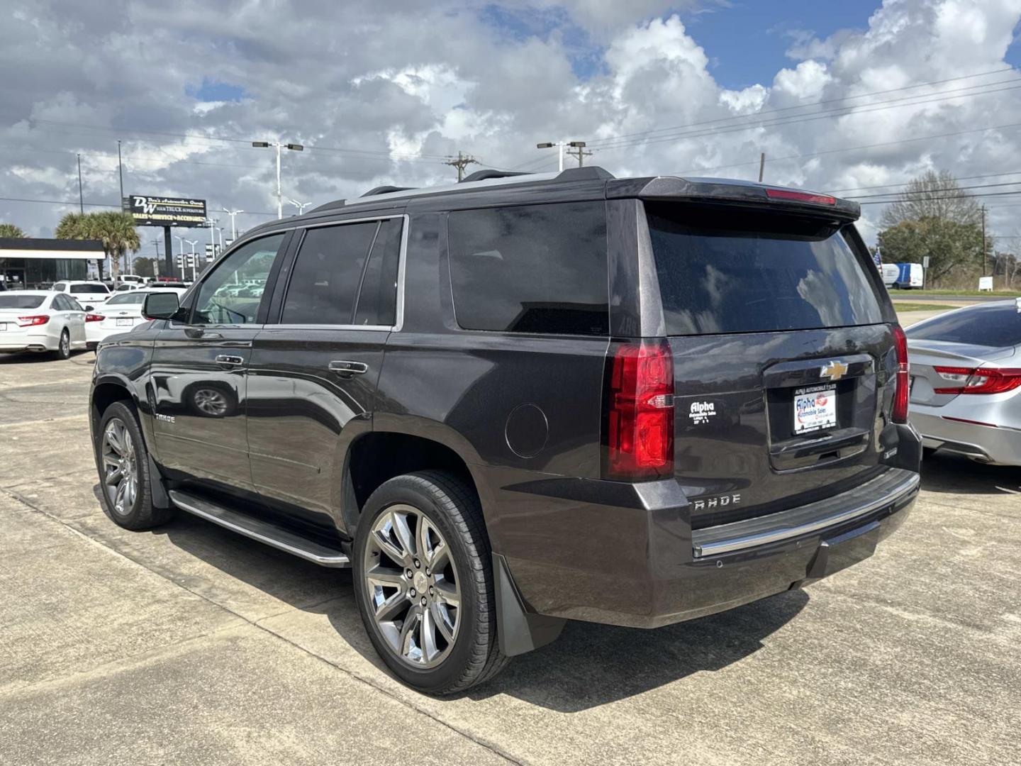 2017 Black /Black Chevrolet Tahoe 4WD 4dr Premier (1GNSKCKC0HR) , Automatic transmission, located at 6904 Johnston St., Lafayette, LA, 70503, (337) 988-1960, 30.143589, -92.100601 - Photo#4