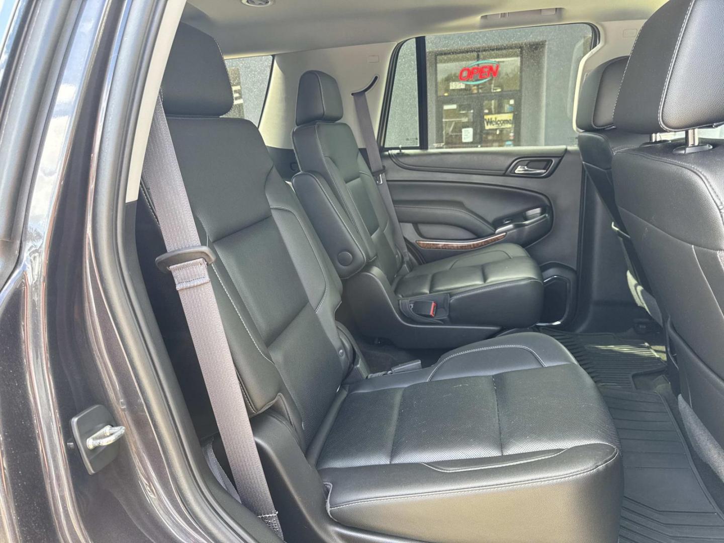 2017 Black /Black Chevrolet Tahoe 4WD 4dr Premier (1GNSKCKC0HR) , Automatic transmission, located at 6904 Johnston St., Lafayette, LA, 70503, (337) 988-1960, 30.143589, -92.100601 - Photo#8
