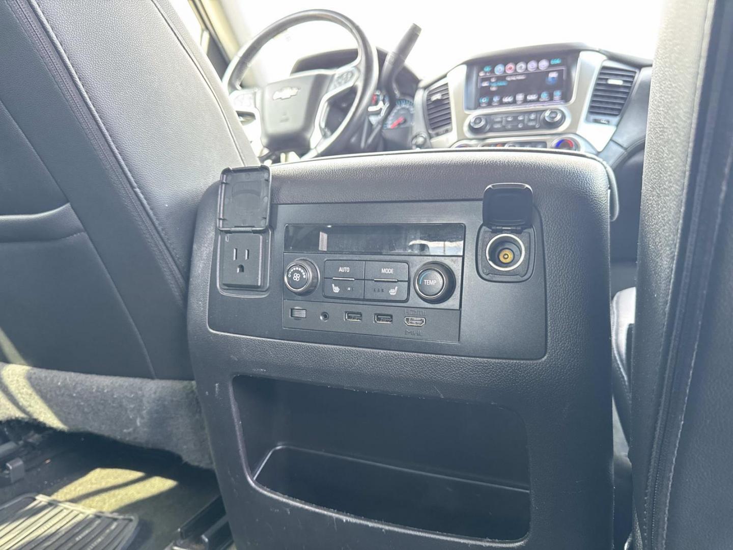 2017 Black /Black Chevrolet Tahoe 4WD 4dr Premier (1GNSKCKC0HR) , Automatic transmission, located at 6904 Johnston St., Lafayette, LA, 70503, (337) 988-1960, 30.143589, -92.100601 - Photo#10