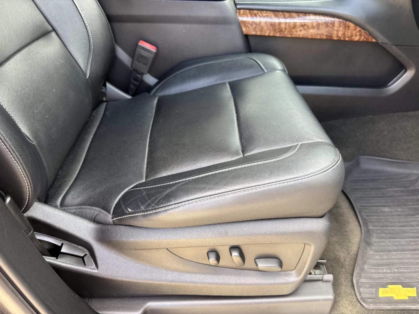 2017 Black /Black Chevrolet Tahoe 4WD 4dr Premier (1GNSKCKC0HR) , Automatic transmission, located at 6904 Johnston St., Lafayette, LA, 70503, (337) 988-1960, 30.143589, -92.100601 - Photo#12