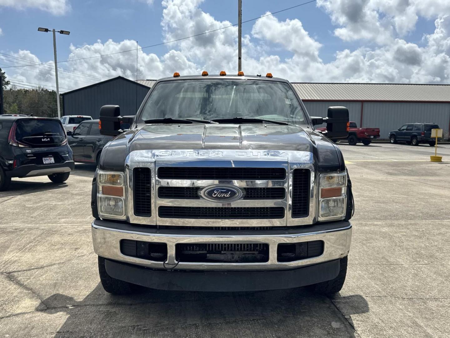 2008 Gray /Tan Ford Super Duty F-350 SRW 4WD SuperCab 142 XL (1FTWX31R98E) , Automatic transmission, located at 6904 Johnston St., Lafayette, LA, 70503, (337) 988-1960, 30.143589, -92.100601 - Drives great, Well kept. Nicely maintained. - Photo#1