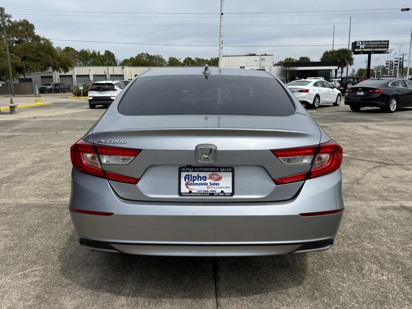 2020 Silver /Black Honda Accord Sedan LX 1.5T CVT (1HGCV1F11LA) , Automatic transmission, located at 6904 Johnston St., Lafayette, LA, 70503, (337) 988-1960, 30.143589, -92.100601 - Photo#5