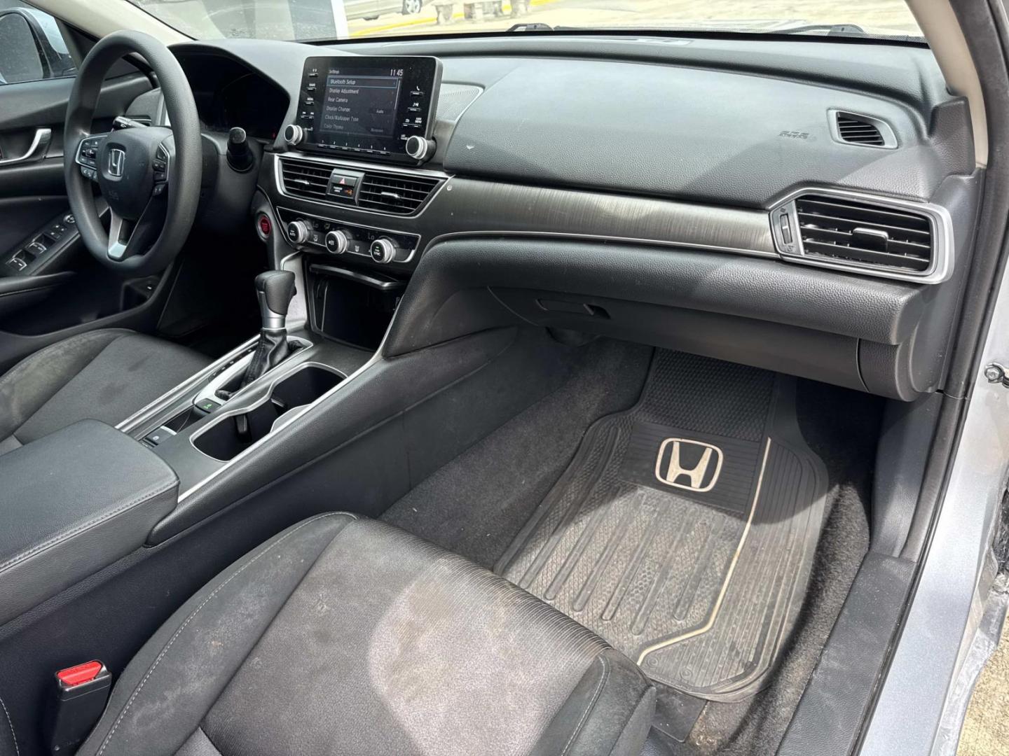 2020 Silver /Black Honda Accord Sedan LX 1.5T CVT (1HGCV1F11LA) , Automatic transmission, located at 6904 Johnston St., Lafayette, LA, 70503, (337) 988-1960, 30.143589, -92.100601 - Photo#11