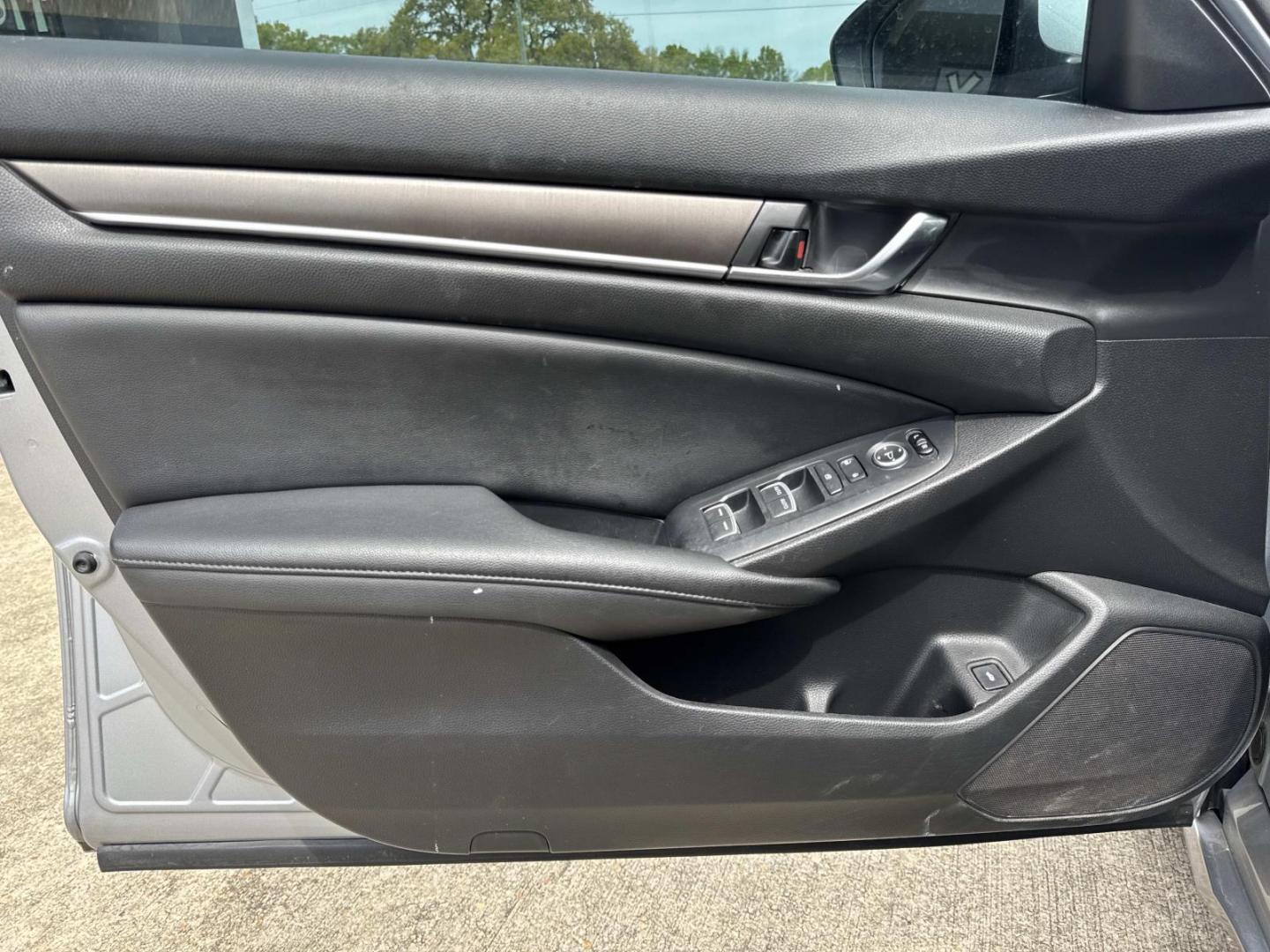 2020 Silver /Black Honda Accord Sedan LX 1.5T CVT (1HGCV1F11LA) , Automatic transmission, located at 6904 Johnston St., Lafayette, LA, 70503, (337) 988-1960, 30.143589, -92.100601 - Photo#17