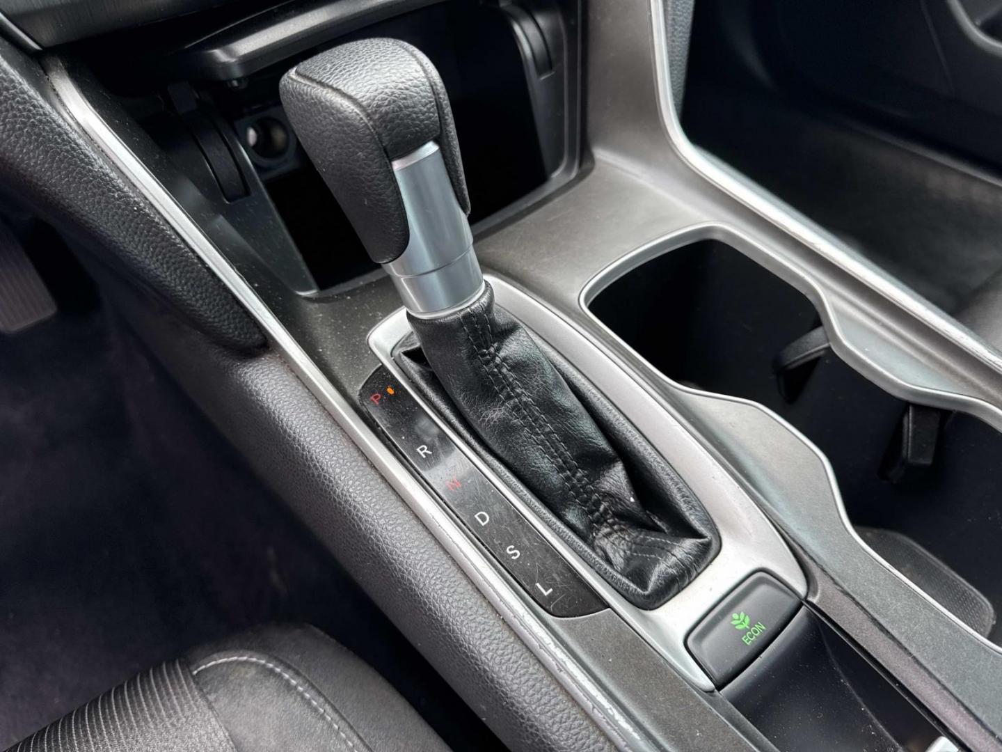 2020 Silver /Black Honda Accord Sedan LX 1.5T CVT (1HGCV1F11LA) , Automatic transmission, located at 6904 Johnston St., Lafayette, LA, 70503, (337) 988-1960, 30.143589, -92.100601 - Photo#25