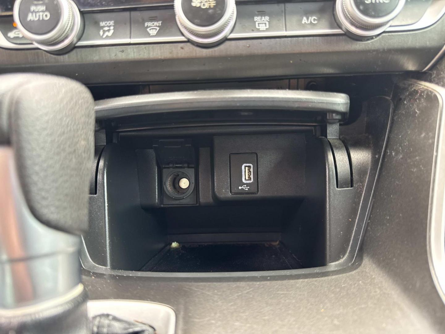 2020 Silver /Black Honda Accord Sedan LX 1.5T CVT (1HGCV1F11LA) , Automatic transmission, located at 6904 Johnston St., Lafayette, LA, 70503, (337) 988-1960, 30.143589, -92.100601 - Photo#26