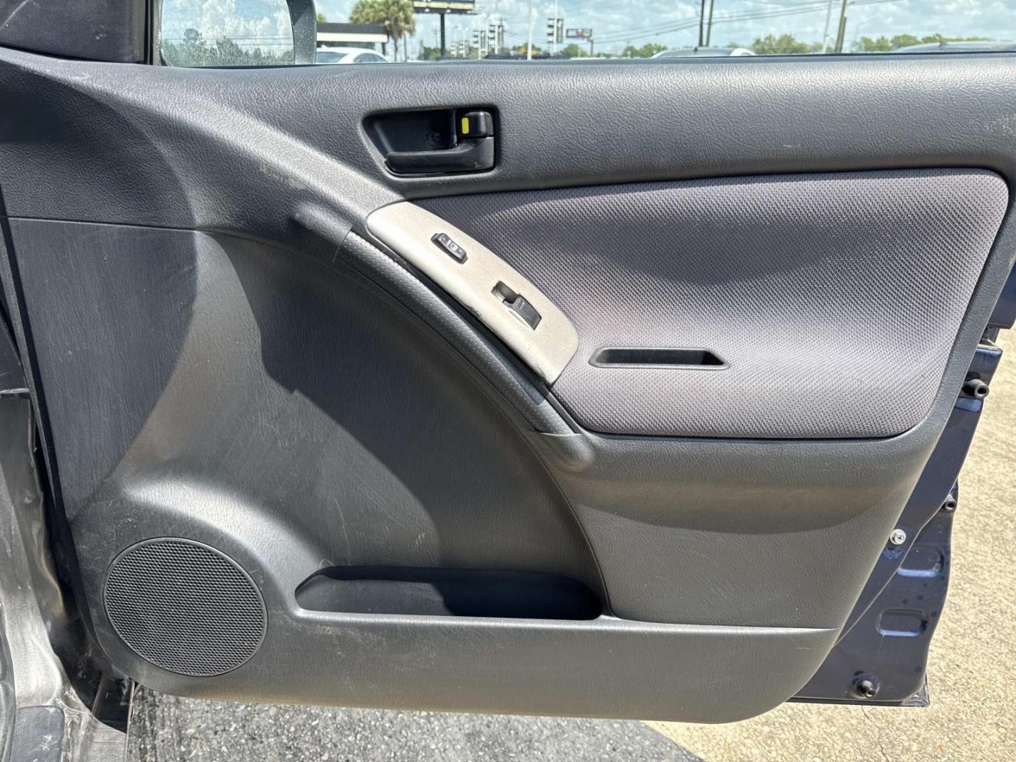 2007 Gray /Stone Toyota Matrix 5dr Wgn Auto STD (Natl) (2T1KR32E27C) , Automatic transmission, located at 6904 Johnston St., Lafayette, LA, 70503, (337) 988-1960, 30.143589, -92.100601 - Photo#12