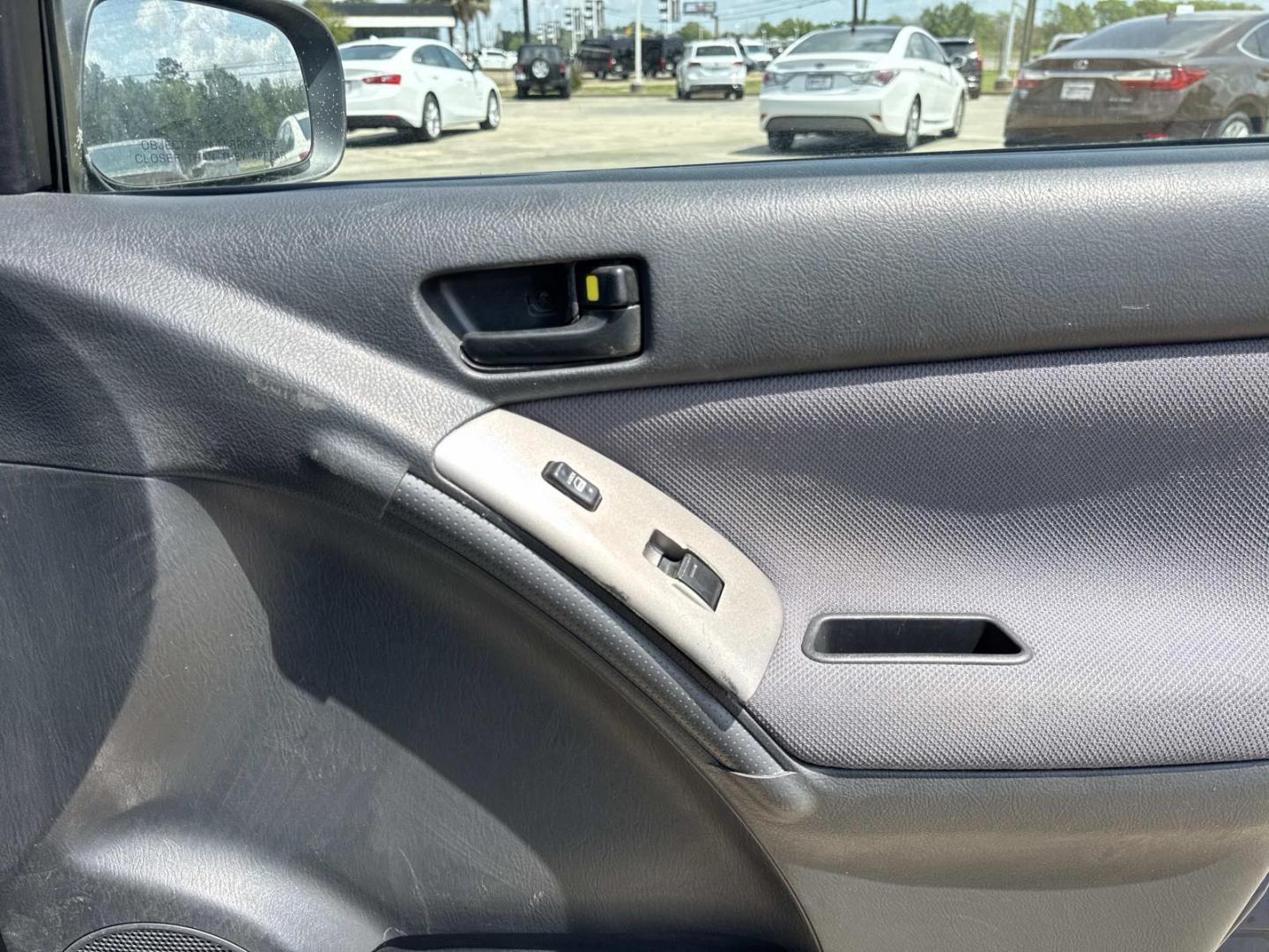 2007 Gray /Stone Toyota Matrix 5dr Wgn Auto STD (Natl) (2T1KR32E27C) , Automatic transmission, located at 6904 Johnston St., Lafayette, LA, 70503, (337) 988-1960, 30.143589, -92.100601 - Photo#13