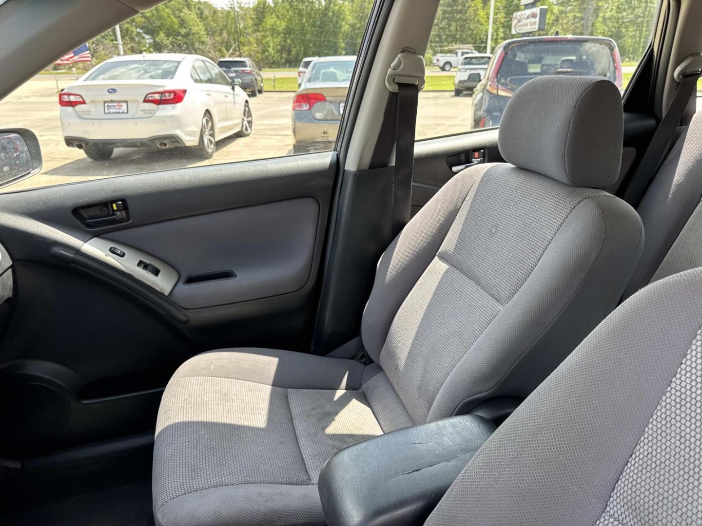 2007 Gray /Stone Toyota Matrix 5dr Wgn Auto STD (Natl) (2T1KR32E27C) , Automatic transmission, located at 6904 Johnston St., Lafayette, LA, 70503, (337) 988-1960, 30.143589, -92.100601 - Photo#14