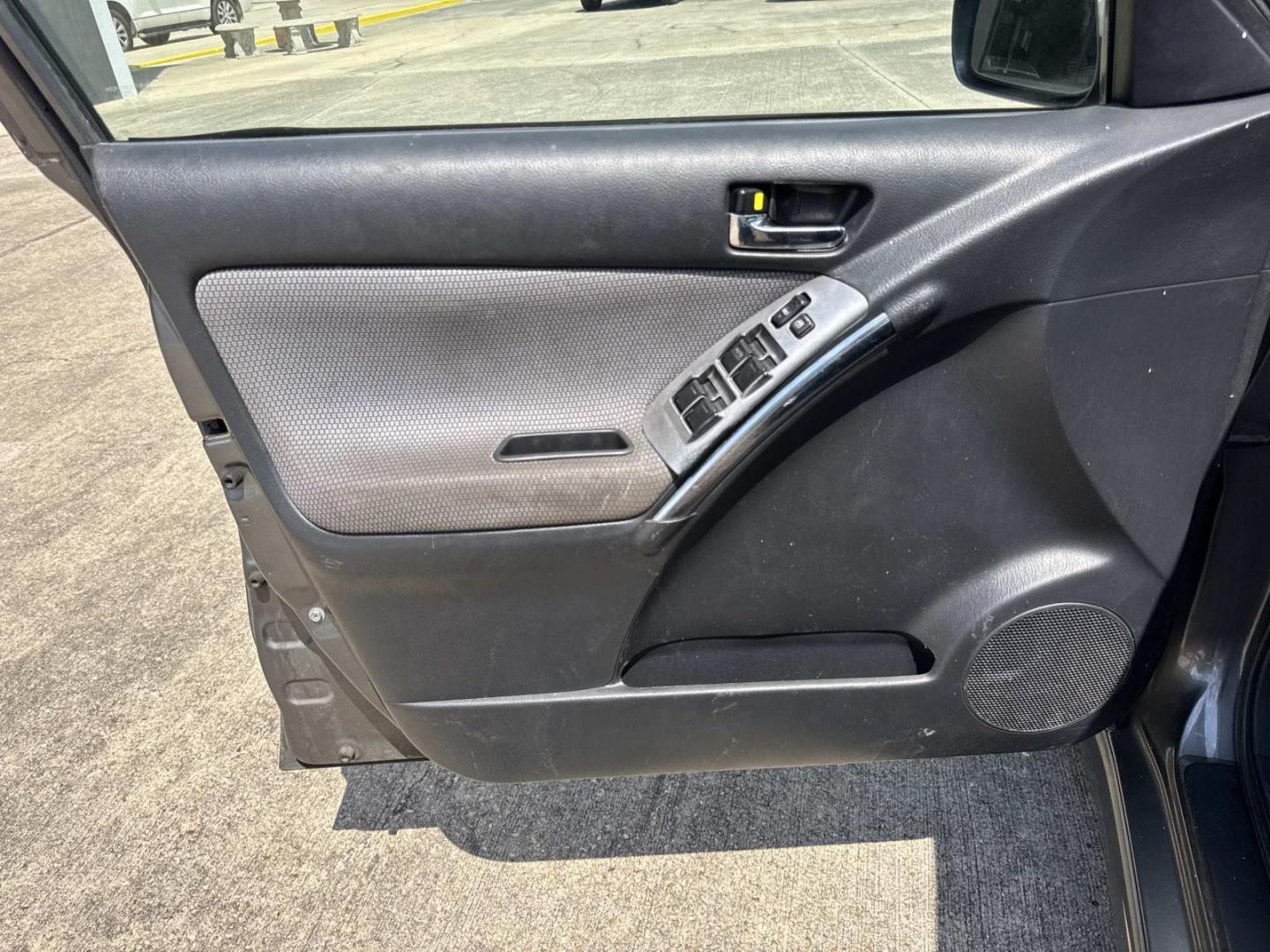 2007 Gray /Stone Toyota Matrix 5dr Wgn Auto STD (Natl) (2T1KR32E27C) , Automatic transmission, located at 6904 Johnston St., Lafayette, LA, 70503, (337) 988-1960, 30.143589, -92.100601 - Photo#17