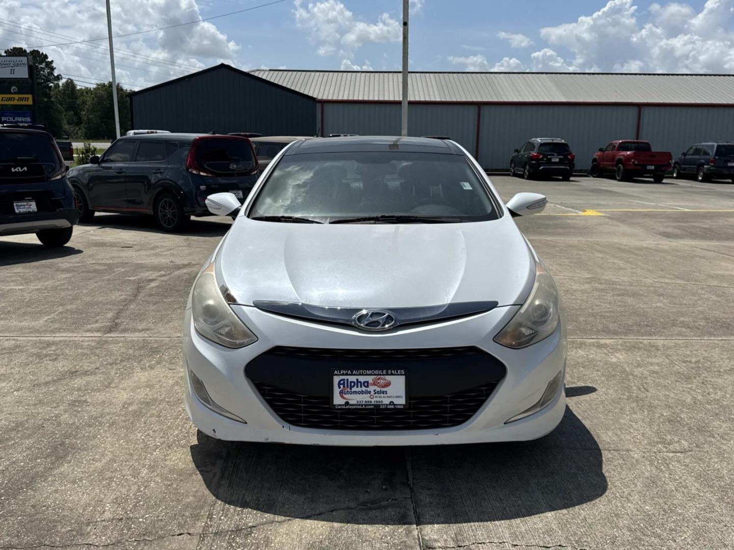 2015 White /Gray Hyundai Sonata Hybrid 4dr Sdn Limited (KMHEC4A4XFA) , Automatic transmission, located at 6904 Johnston St., Lafayette, LA, 70503, (337) 988-1960, 30.143589, -92.100601 - Photo#1