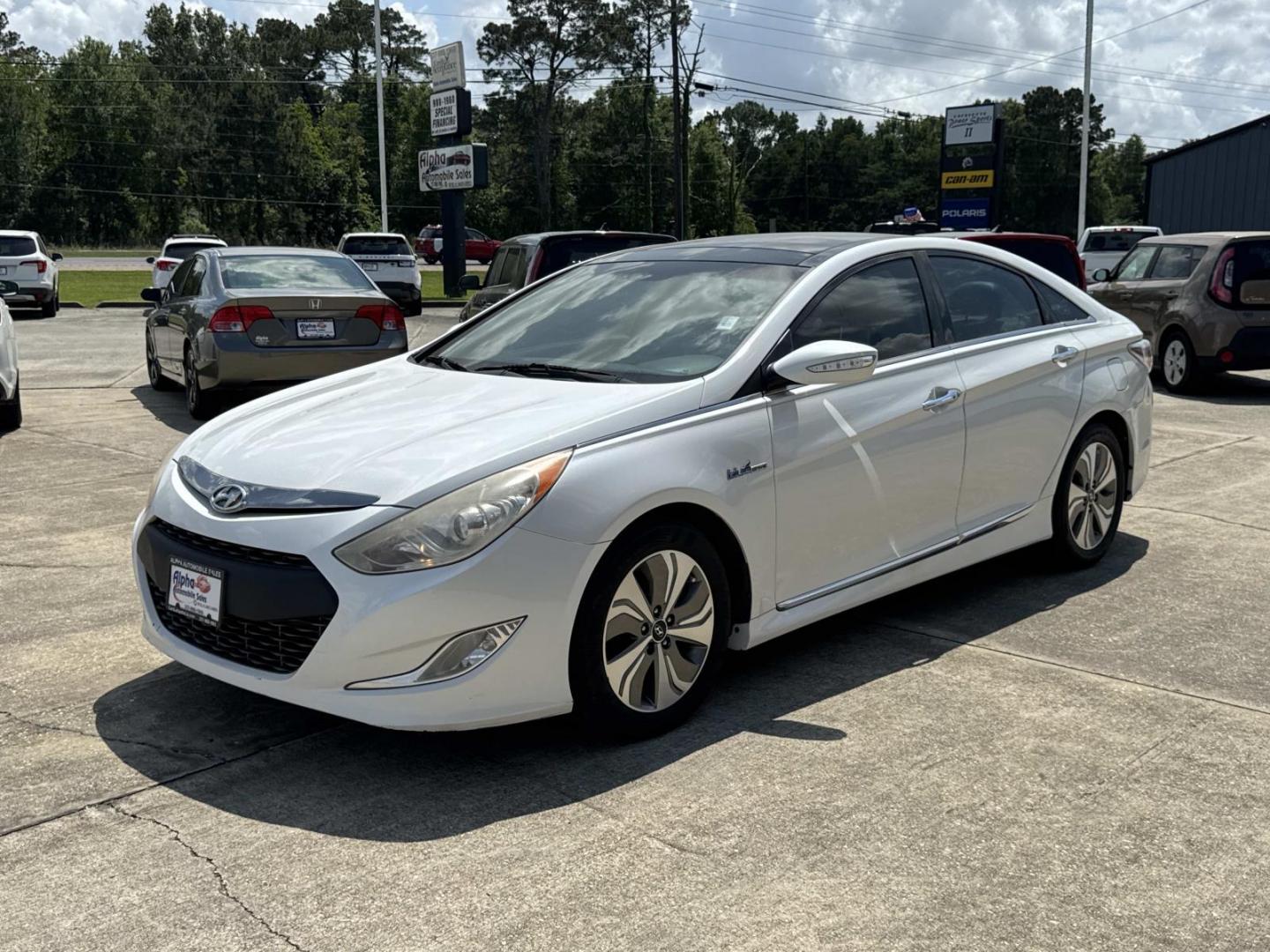 2015 White /Gray Hyundai Sonata Hybrid 4dr Sdn Limited (KMHEC4A4XFA) , Automatic transmission, located at 6904 Johnston St., Lafayette, LA, 70503, (337) 988-1960, 30.143589, -92.100601 - Photo#2