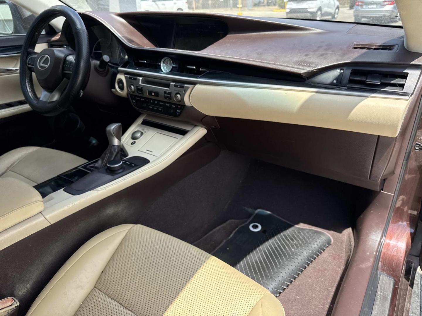 2016 Brown /Tan Lexus ES 350 4dr Sdn (58ABK1GG7GU) , Automatic transmission, located at 6904 Johnston St., Lafayette, LA, 70503, (337) 988-1960, 30.143589, -92.100601 - Photo#12