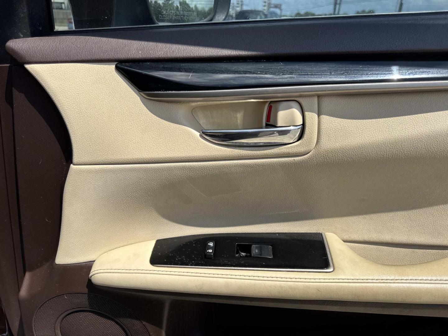 2016 Brown /Tan Lexus ES 350 4dr Sdn (58ABK1GG7GU) , Automatic transmission, located at 6904 Johnston St., Lafayette, LA, 70503, (337) 988-1960, 30.143589, -92.100601 - Photo#14