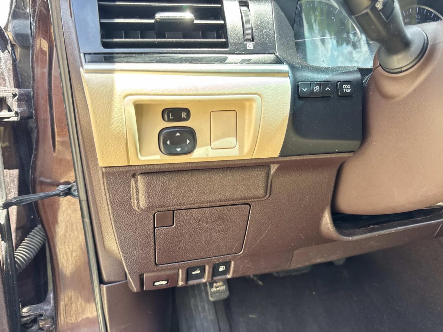 2016 Brown /Tan Lexus ES 350 4dr Sdn (58ABK1GG7GU) , Automatic transmission, located at 6904 Johnston St., Lafayette, LA, 70503, (337) 988-1960, 30.143589, -92.100601 - Photo#21