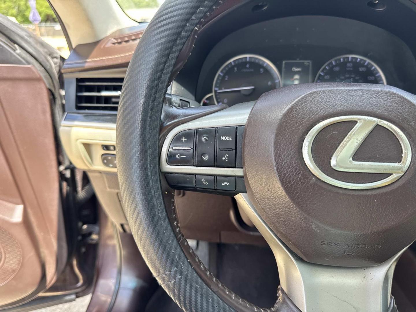2016 Brown /Tan Lexus ES 350 4dr Sdn (58ABK1GG7GU) , Automatic transmission, located at 6904 Johnston St., Lafayette, LA, 70503, (337) 988-1960, 30.143589, -92.100601 - Photo#23