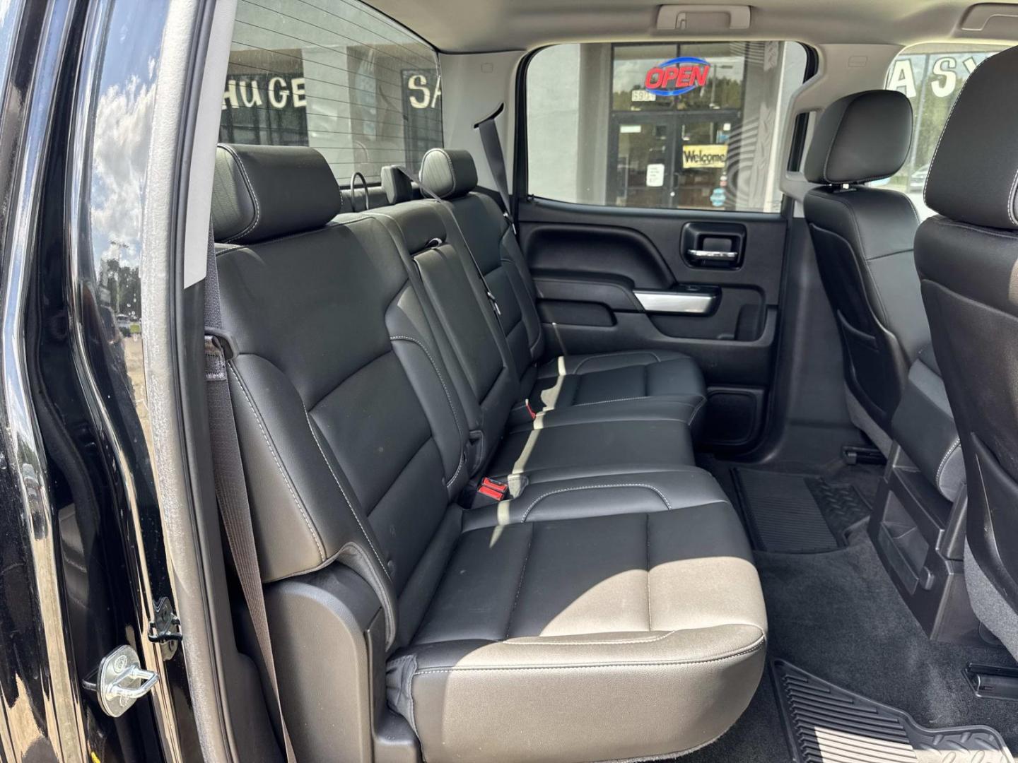 2014 Black /Jet Black Chevrolet Silverado 1500 2WD Crew Cab 143.5 LT w/1LT (3GCPCREC5EG) , Automatic transmission, located at 6904 Johnston St., Lafayette, LA, 70503, (337) 988-1960, 30.143589, -92.100601 - Photo#8