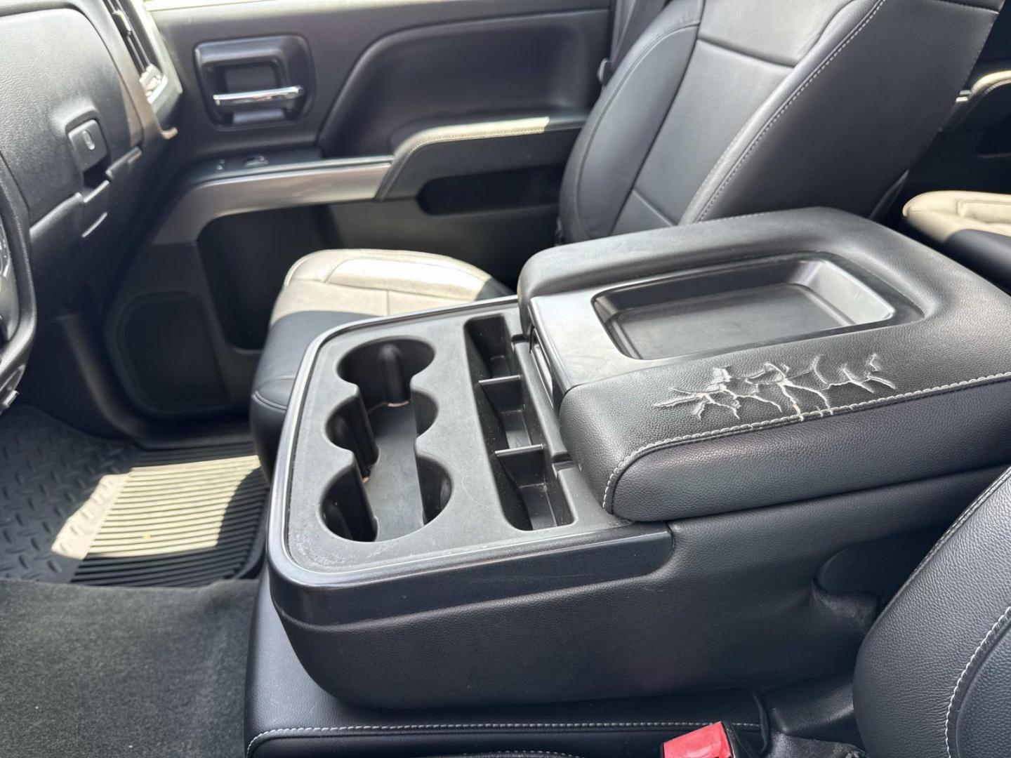 2014 Black /Jet Black Chevrolet Silverado 1500 2WD Crew Cab 143.5 LT w/1LT (3GCPCREC5EG) , Automatic transmission, located at 6904 Johnston St., Lafayette, LA, 70503, (337) 988-1960, 30.143589, -92.100601 - Photo#26