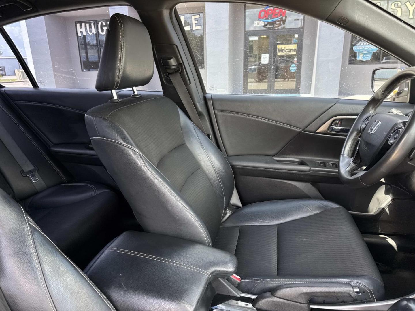 2017 Black /Black Honda Accord Sedan Sport CVT (1HGCR2F53HA) , Automatic transmission, located at 6904 Johnston St., Lafayette, LA, 70503, (337) 988-1960, 30.143589, -92.100601 - Photo#8