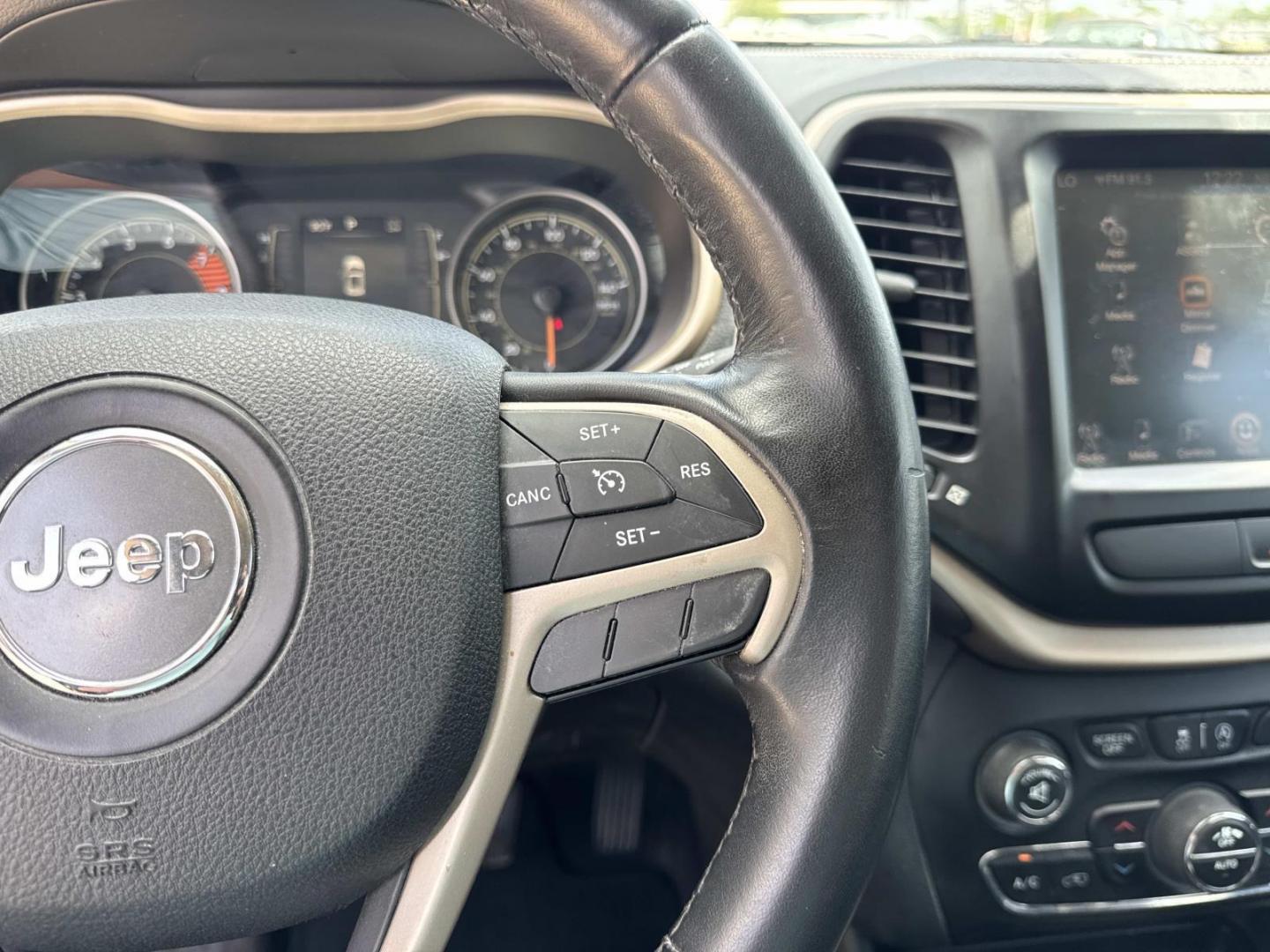 2016 Black /Black Jeep Cherokee FWD 4dr Altitude *Ltd Avail* (1C4PJLCS8GW) , Automatic transmission, located at 6904 Johnston St., Lafayette, LA, 70503, (337) 988-1960, 30.143589, -92.100601 - Photo#22