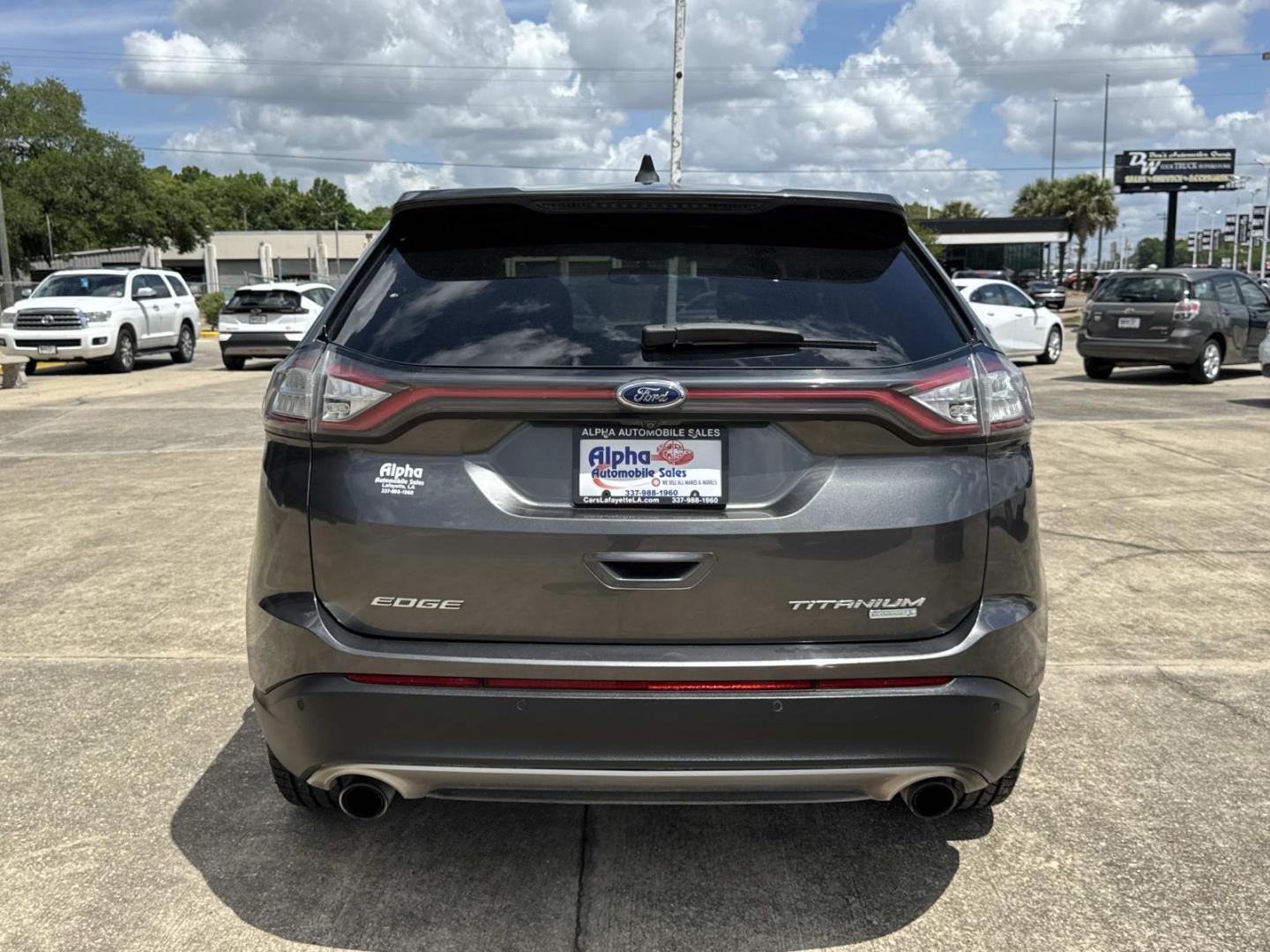2017 Gray /Black Ford Edge Titanium FWD (2FMPK3K9XHB) , Automatic transmission, located at 6904 Johnston St., Lafayette, LA, 70503, (337) 988-1960, 30.143589, -92.100601 - Photo#5