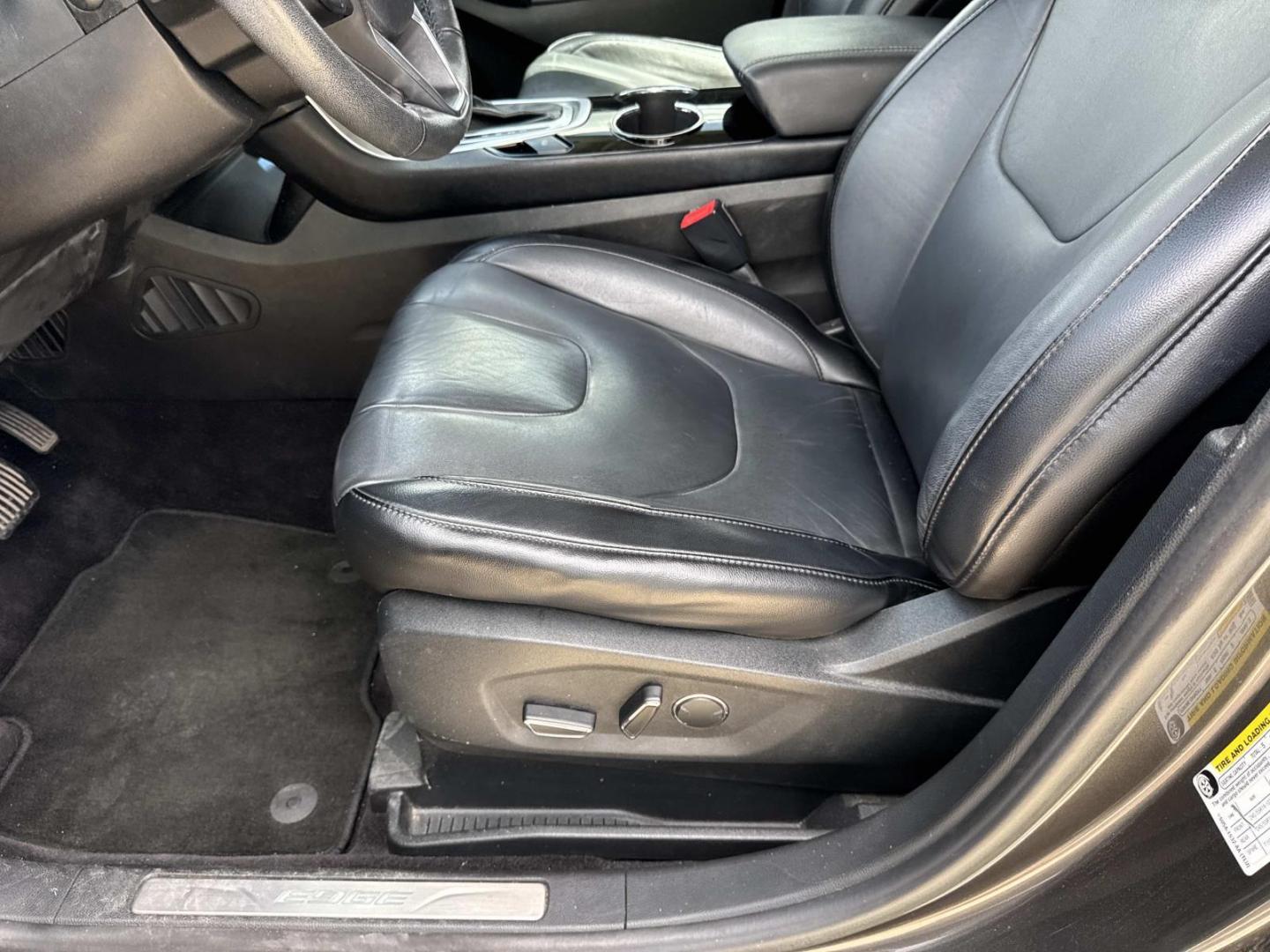 2017 Gray /Black Ford Edge Titanium FWD (2FMPK3K9XHB) , Automatic transmission, located at 6904 Johnston St., Lafayette, LA, 70503, (337) 988-1960, 30.143589, -92.100601 - Photo#15