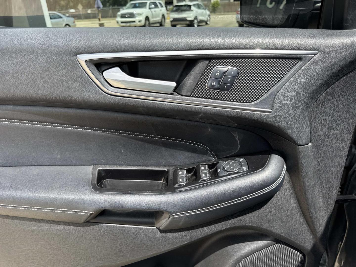 2017 Gray /Black Ford Edge Titanium FWD (2FMPK3K9XHB) , Automatic transmission, located at 6904 Johnston St., Lafayette, LA, 70503, (337) 988-1960, 30.143589, -92.100601 - Photo#18