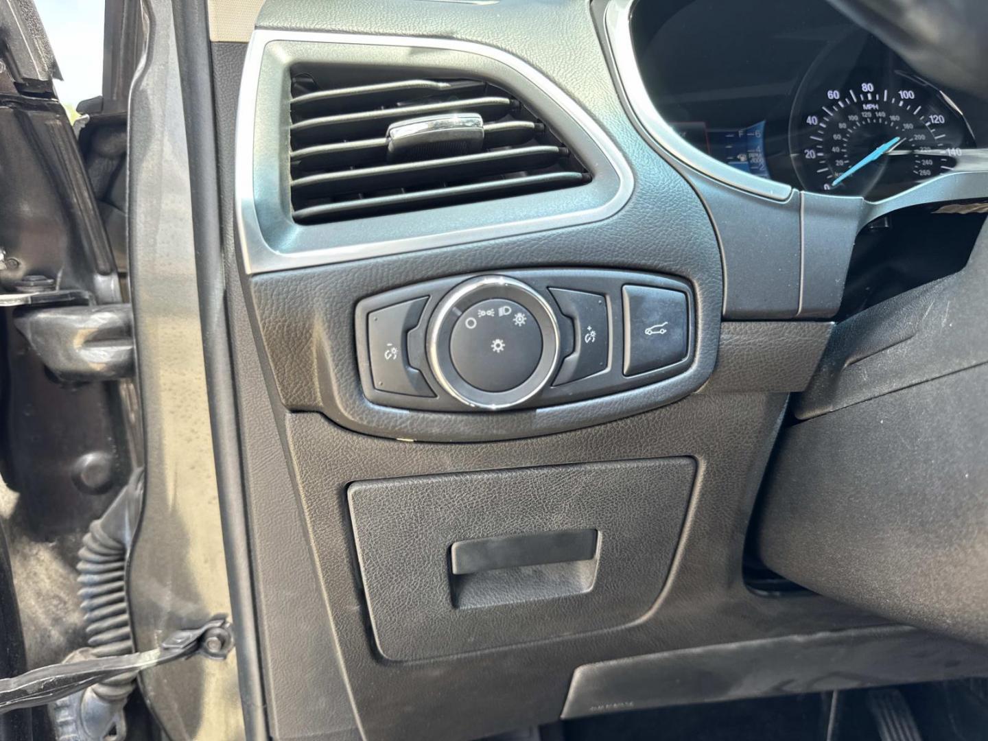 2017 Gray /Black Ford Edge Titanium FWD (2FMPK3K9XHB) , Automatic transmission, located at 6904 Johnston St., Lafayette, LA, 70503, (337) 988-1960, 30.143589, -92.100601 - Photo#19