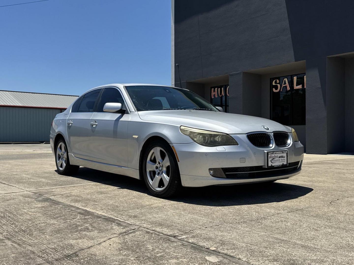 2008 Titanium Silver Metallic /Gray BMW 5 Series 4dr Sdn 535xi AWD (WBANV93548C) , Automatic transmission, located at 6904 Johnston St., Lafayette, LA, 70503, (337) 988-1960, 30.143589, -92.100601 - Photo#1