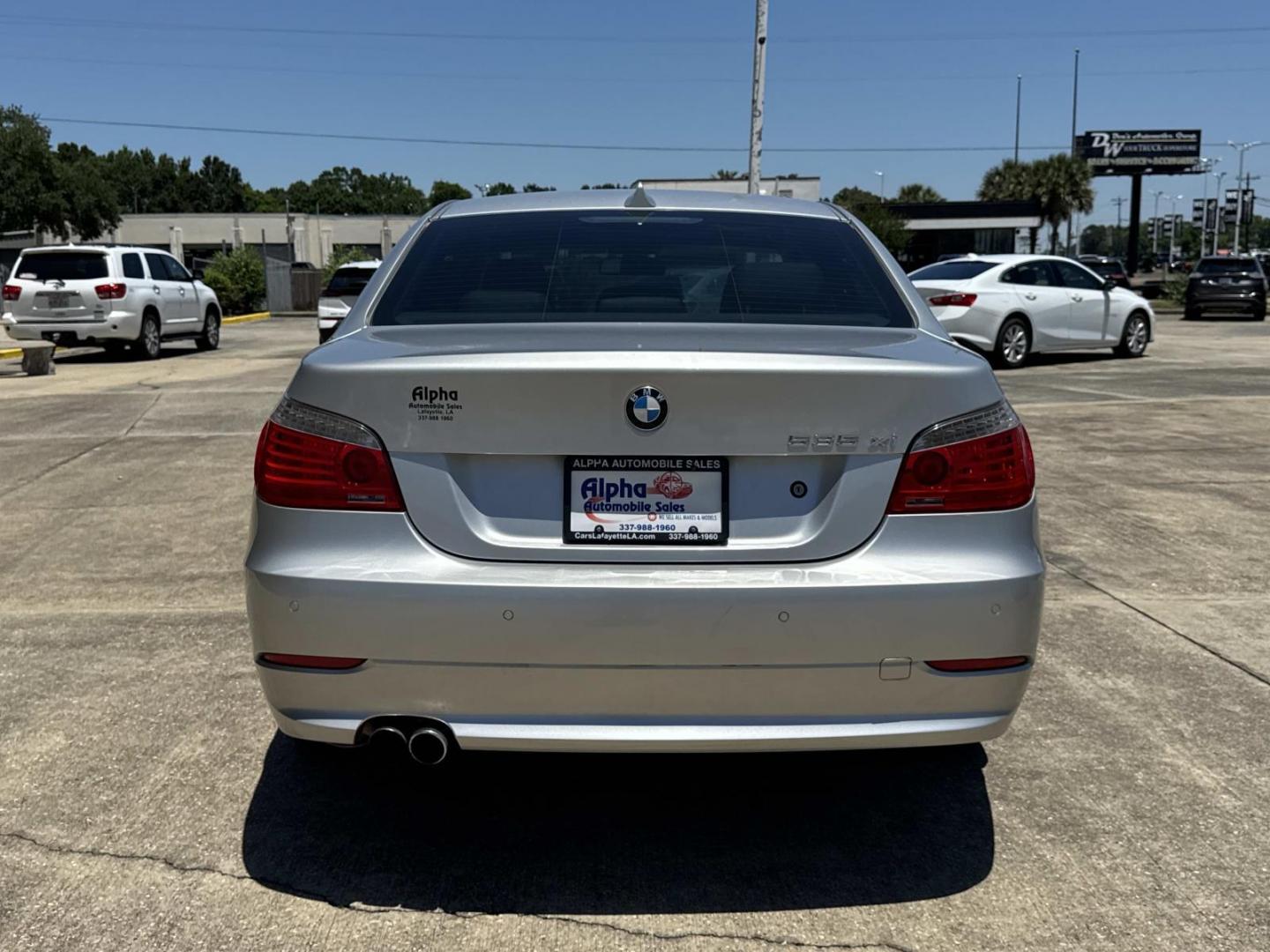 2008 Titanium Silver Metallic /Gray BMW 5 Series 4dr Sdn 535xi AWD (WBANV93548C) , Automatic transmission, located at 6904 Johnston St., Lafayette, LA, 70503, (337) 988-1960, 30.143589, -92.100601 - Photo#6