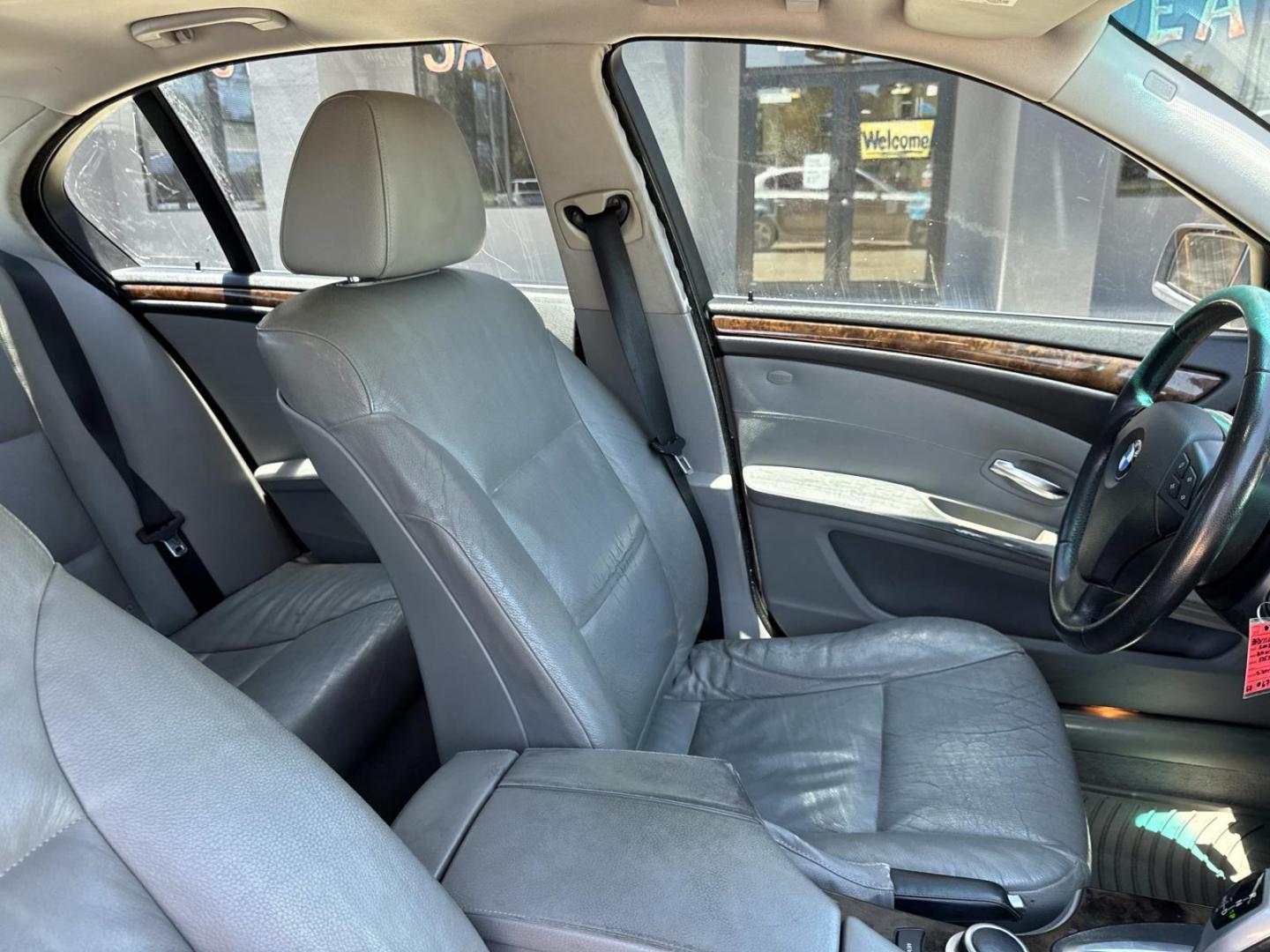 2008 Titanium Silver Metallic /Gray BMW 5 Series 4dr Sdn 535xi AWD (WBANV93548C) , Automatic transmission, located at 6904 Johnston St., Lafayette, LA, 70503, (337) 988-1960, 30.143589, -92.100601 - Photo#11
