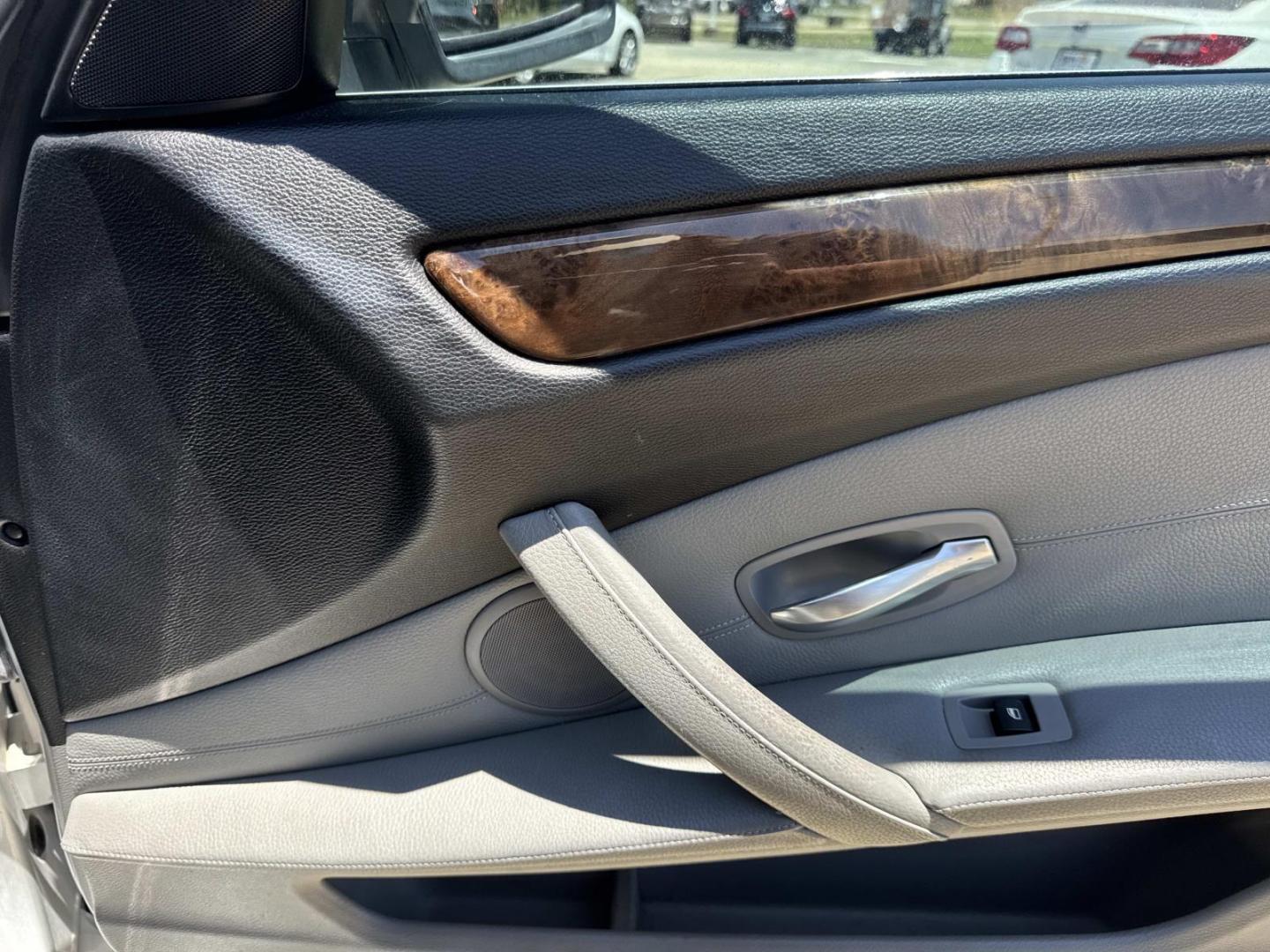 2008 Titanium Silver Metallic /Gray BMW 5 Series 4dr Sdn 535xi AWD (WBANV93548C) , Automatic transmission, located at 6904 Johnston St., Lafayette, LA, 70503, (337) 988-1960, 30.143589, -92.100601 - Photo#15