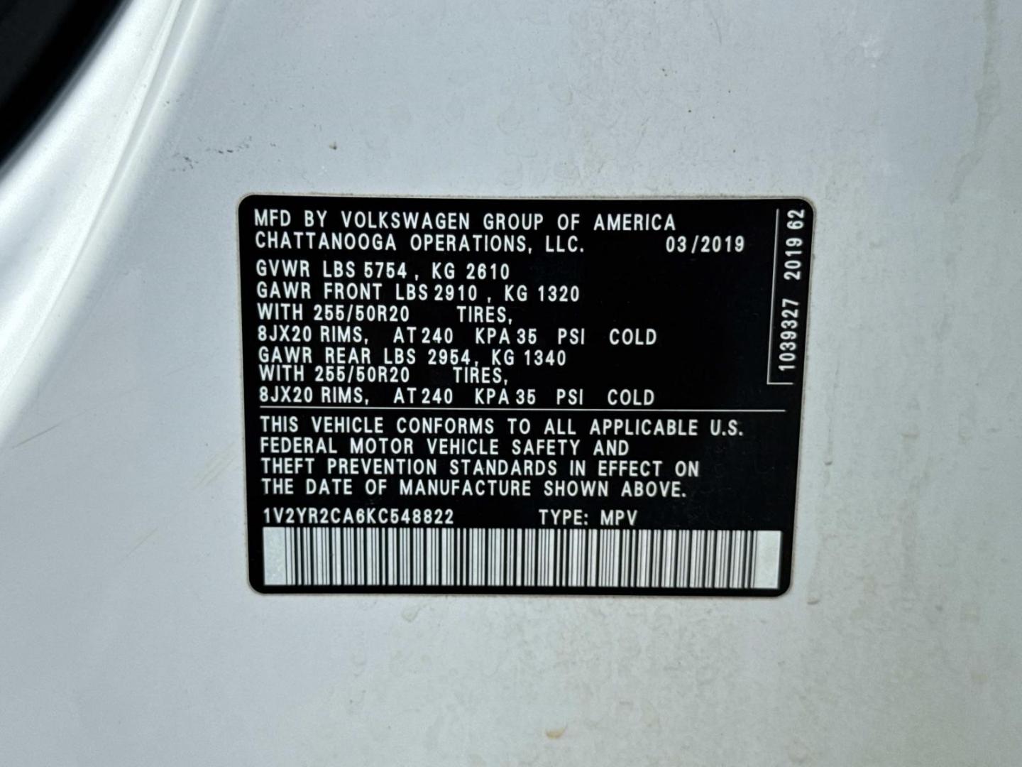 2019 White /Black Volkswagen Atlas 3.6L V6 SE w/Technology R-Line FWD (1V2YR2CA6KC) , Automatic transmission, located at 6904 Johnston St., Lafayette, LA, 70503, (337) 988-1960, 30.143589, -92.100601 - Photo#27