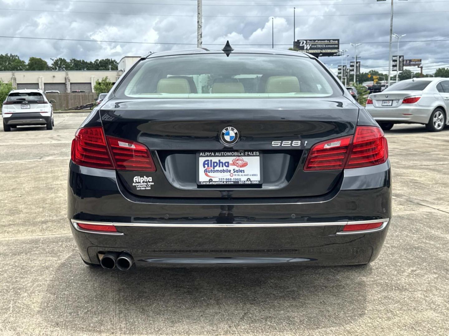 2015 Black /Tan BMW 5 Series 4dr Sdn 528i RWD (WBA5A5C56FD) , Automatic transmission, located at 6904 Johnston St., Lafayette, LA, 70503, (337) 988-1960, 30.143589, -92.100601 - Photo#5
