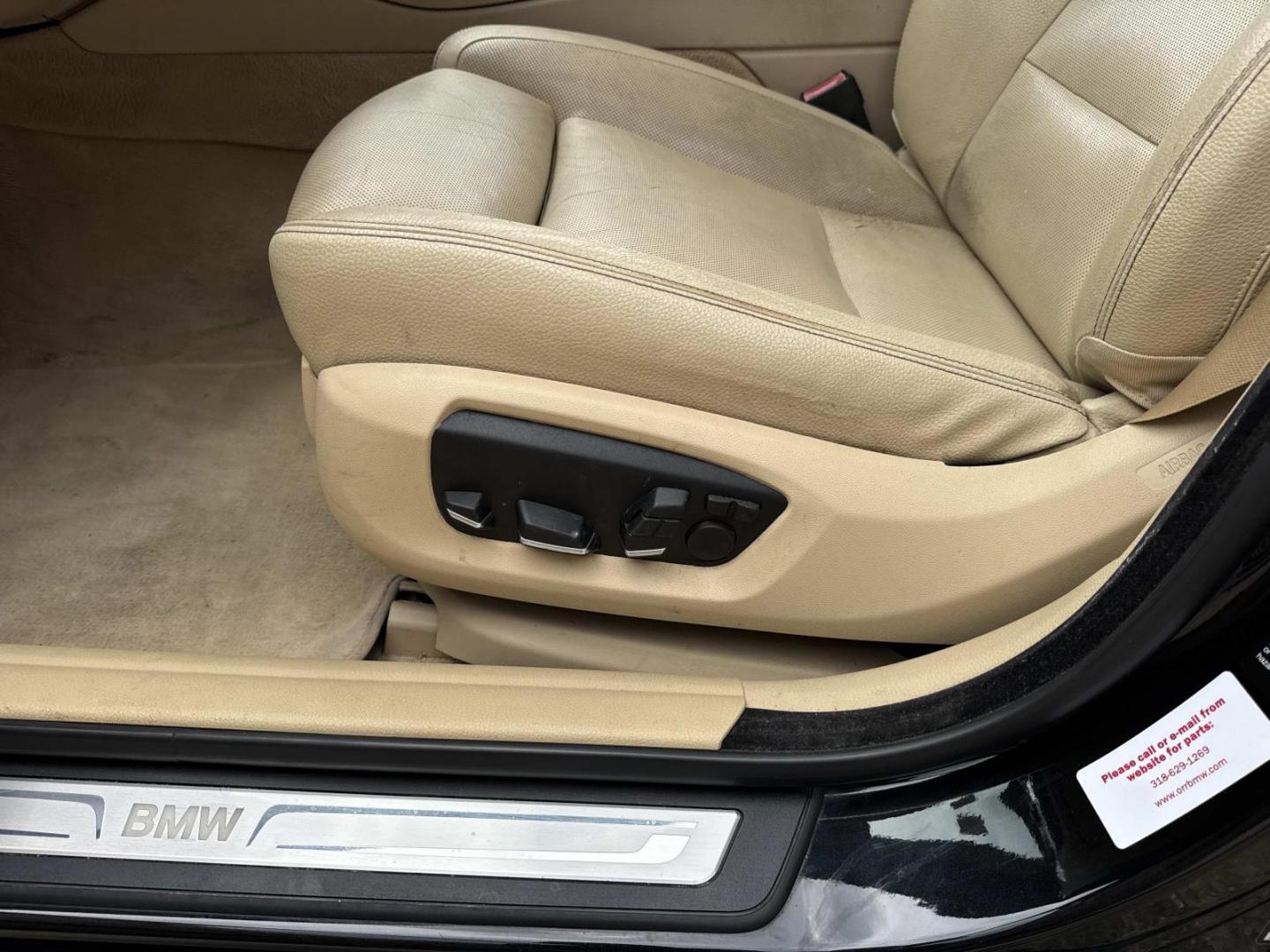 2015 Black /Tan BMW 5 Series 4dr Sdn 528i RWD (WBA5A5C56FD) , Automatic transmission, located at 6904 Johnston St., Lafayette, LA, 70503, (337) 988-1960, 30.143589, -92.100601 - Photo#16